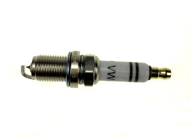 PAT इरिडियम स्पार्क प्लग्स ऑडी A3 A4 A5 A6 VW Passat 06H 905 611 06H905611